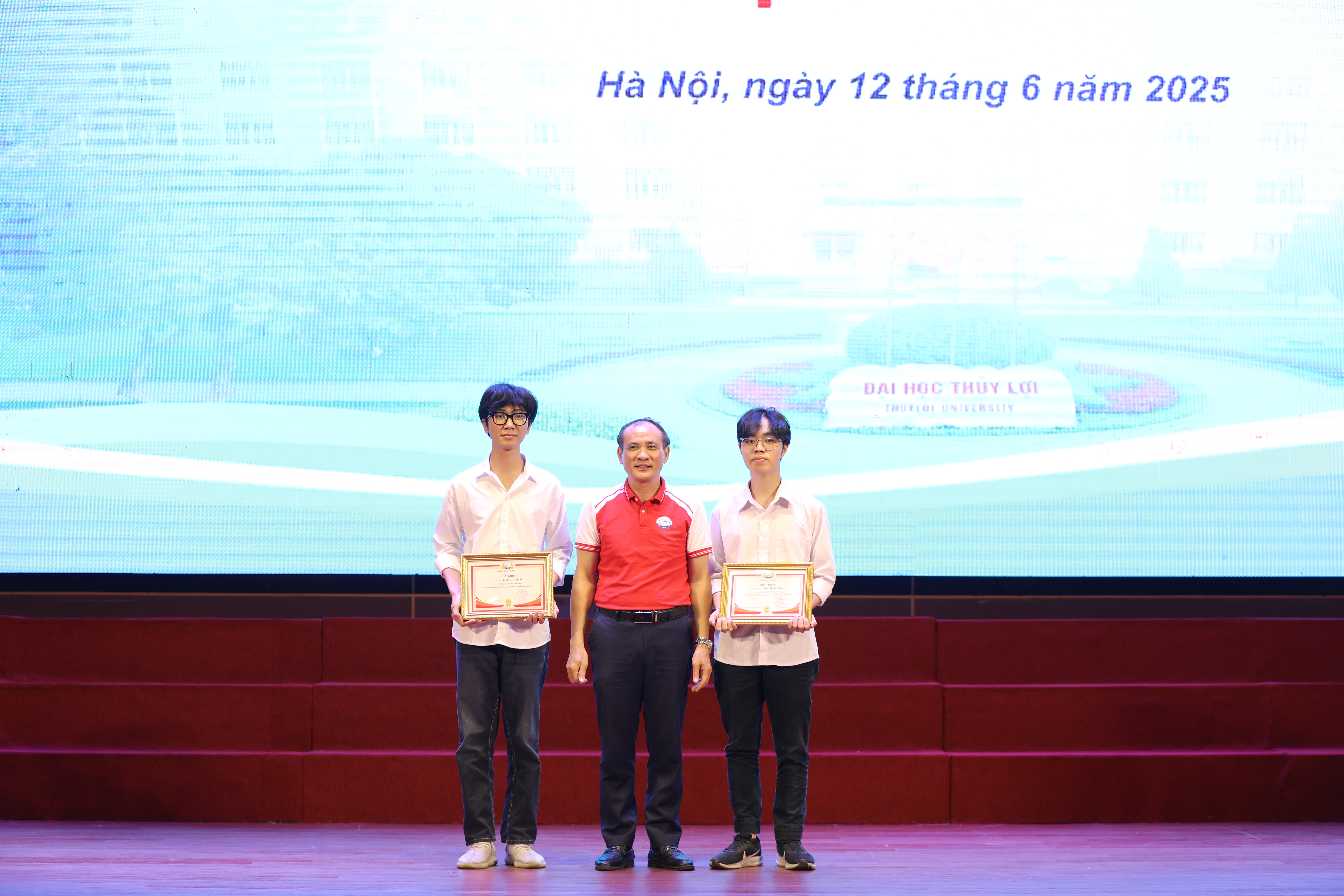 Vinh danh 02 sinh viên K64, ngành An ninh mạng với giải thưởng xuất sắc