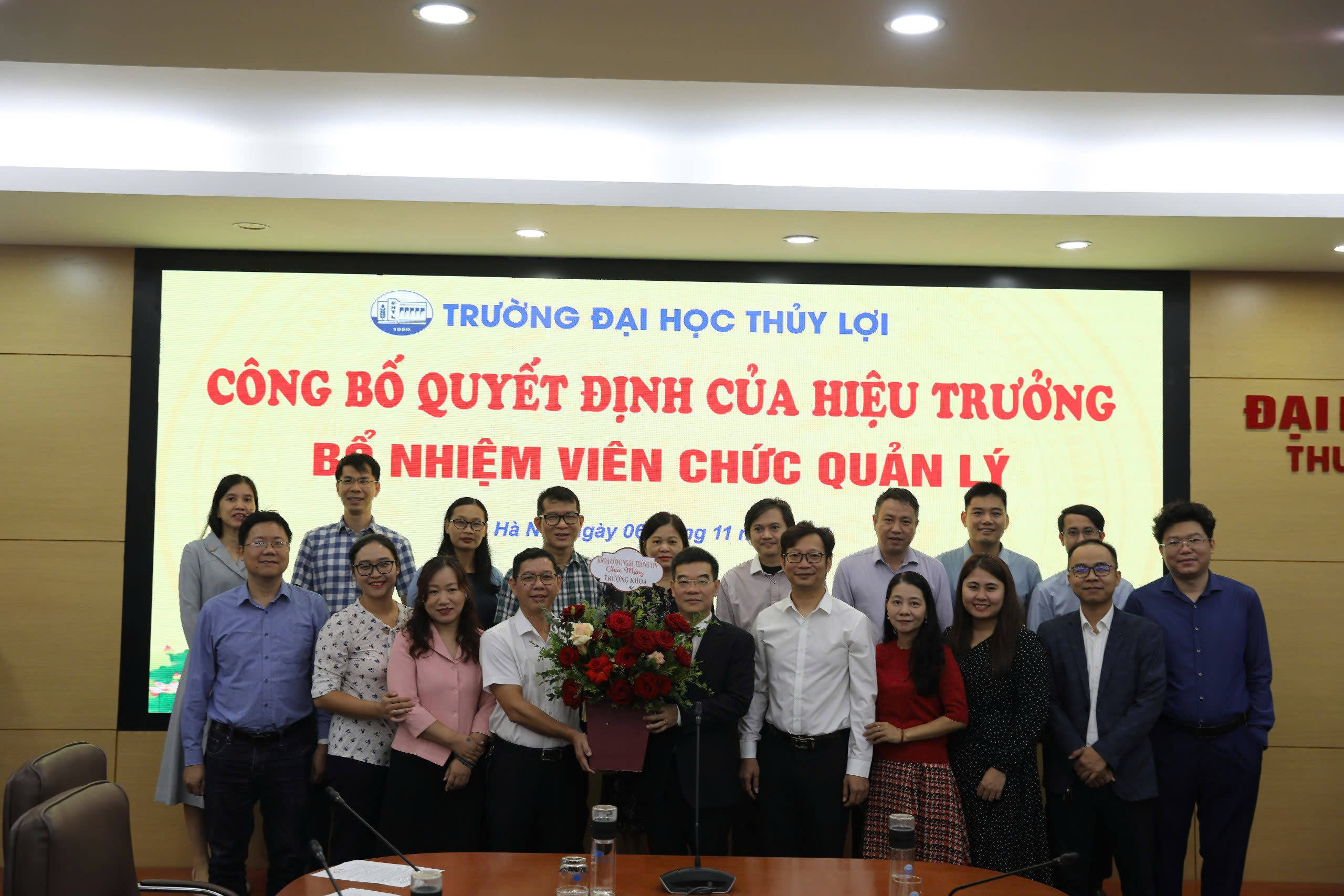 Trường Đại học Thủy lợi công bố quyết định bổ nhiệm Trưởng khoa Công nghệ thông tin