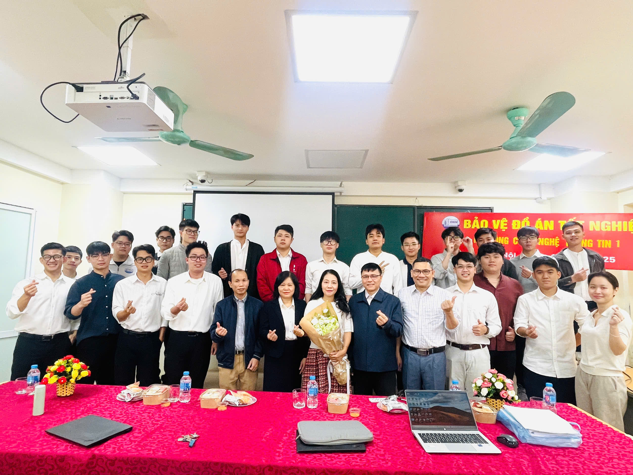 BẢO VỆ ĐỒ ÁN TỐT NGHIỆP ĐỢT 1 CÁC NGÀNH KHOA CÔNG NGHỆ THÔNG TIN